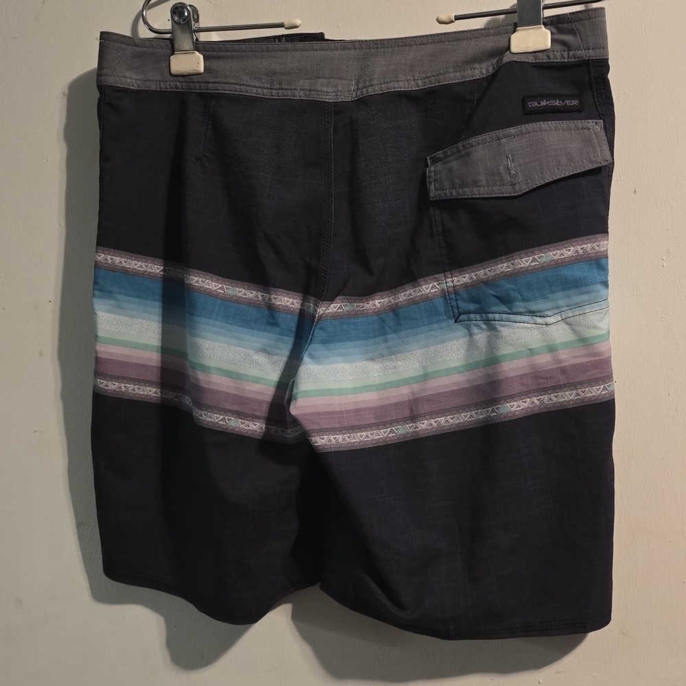 Quiksilver Men's Navy and Purple Board Shorts - Picture 8 of 16